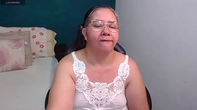 scaelettdubois online show from April 30, 2:17 am