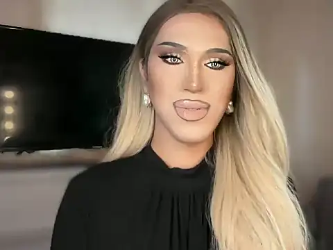 Ts glamxxxx online show from March 6, 1:55 am