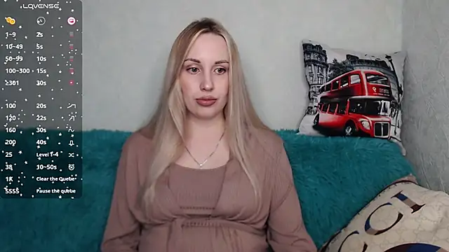 Snapshot of Monika_bae chatting on September 28, 12:43 pm Monika bae online show from September 28, 12:43 pm