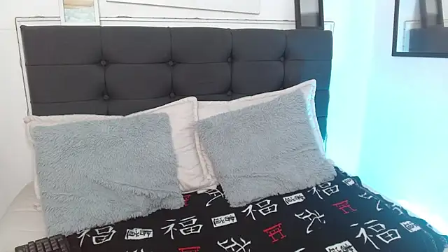 vaness weet online show from October 20, 9:18 pm