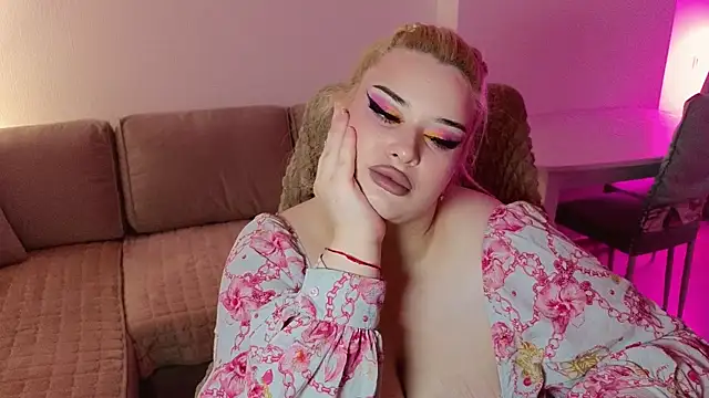 EllsaJean  online show from June 11, 12:32 am
