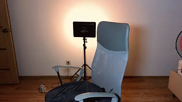 EllsaJean  online show from July 26, 9:33 pm