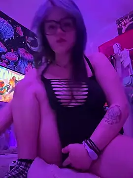 Cutiepiespanks online show from June 20, 4:05 am