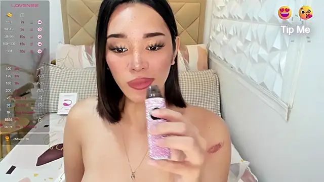 TsHeartXxx online show from May 2, 6:17 am