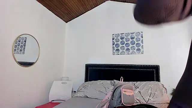 ZulyMichels online show from November 1, 1:15 pm