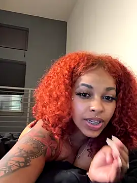 Cloutchasercrystall online show from October 7, 4:17 am