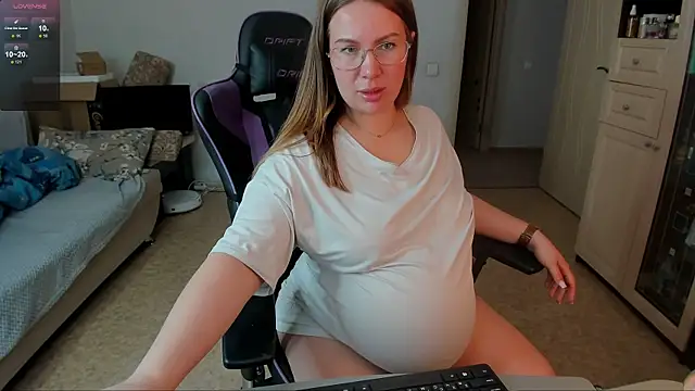stella vestal online show from June 13, 5:16 am