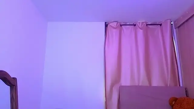  elenna online show from March 7, 6:26 pm