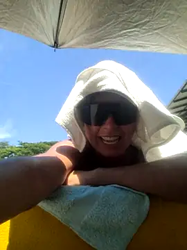 Snapshot of _kathaLopez_ chatting on September 22, 6:39 pm kathaLopez online show from September 22, 6:39 pm
