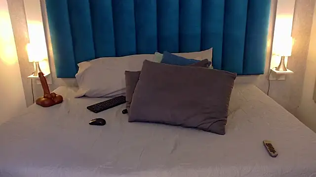Madisonsmiith online show from June 11, 12:43 am