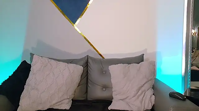 Madisonsmiith online show from January 10, 9:41 pm