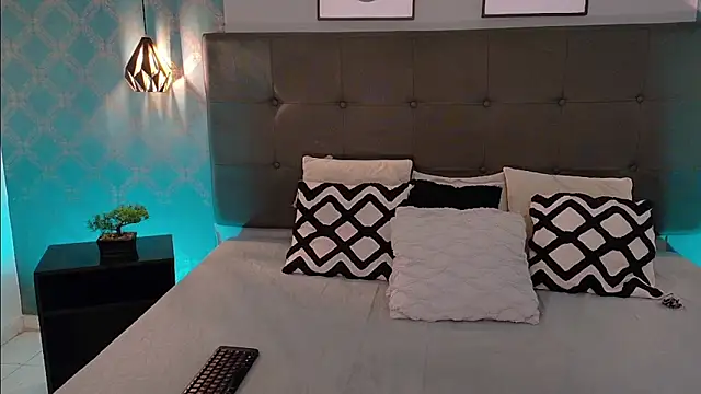 Madisonsmiith online show from October 4, 10:03 pm