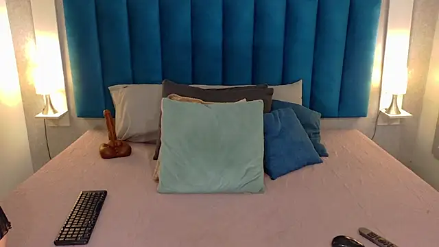 Madisonsmiith online show from July 14, 9:52 pm