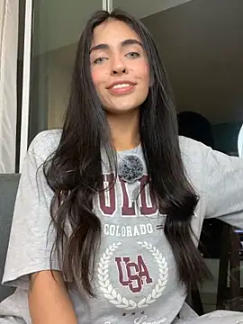 DaphneUwu online show from May 9, 2:02 am