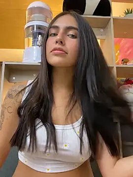 DaphneUwu online show from October 3, 12:38 am