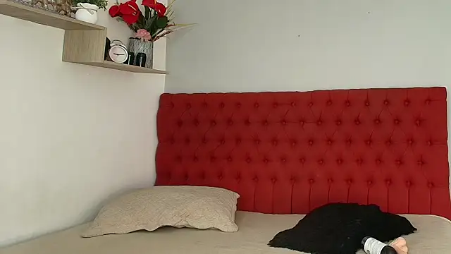 kristyl paez online show from June 5, 5:52 pm