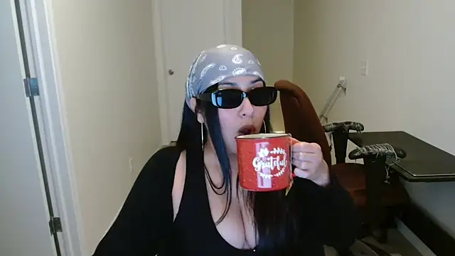 Sassy Latina online show from October 7, 3:44 am