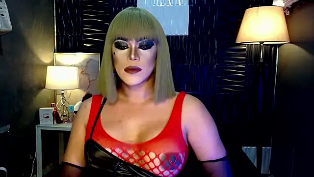 Snapshot of UrtopshemalegoddessAliyah chatting on September 10, 10:43 pm UrtopshemalegoddessAliyah online show from September 10, 10:43 pm