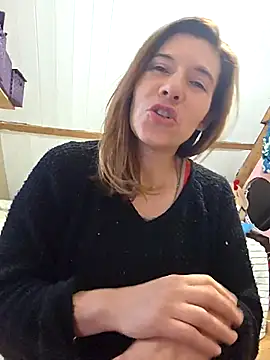 Lina lou4 online show from October 28, 4:35 pm