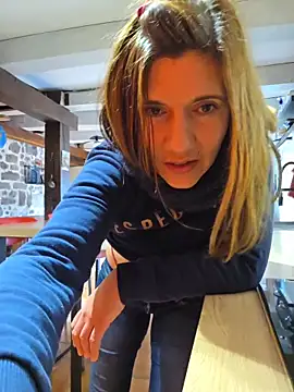 Lina lou4 online show from February 14, 9:44 am