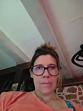 Lina lou4 online show from July 6, 8:19 am
