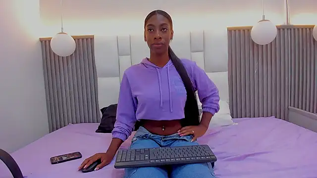 Snapshot of tyra_jackson chatting on September 23, 12:03 pm tyra jackson online show from September 23, 12:03 pm