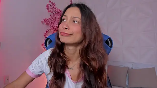 cora 22 online show from February 18, 1:10 pm