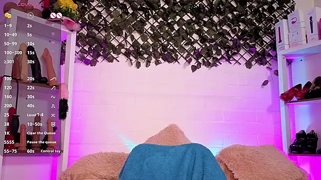 louise nails online show from July 18, 3:54 am