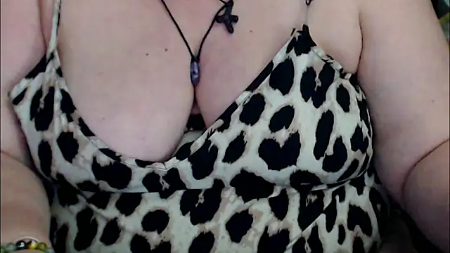 mayasmith online show from June 16, 8:21 pm