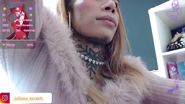caroline cossei online show from July 1, 3:17 am