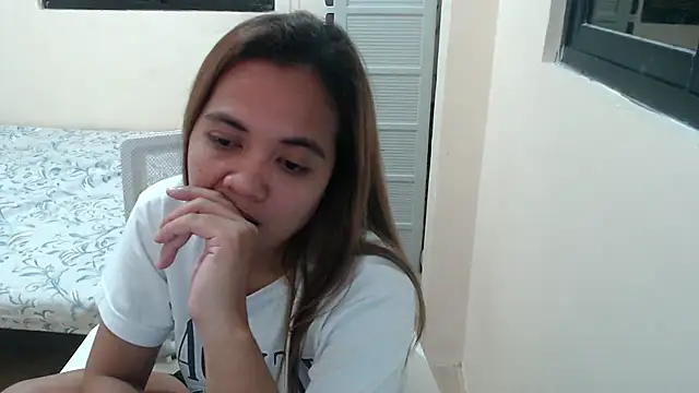 Snapshot of xTheLastVIRGINx chatting on October 4, 2:32 pm xTheLastVIRGINx online show from October 4, 2:32 pm