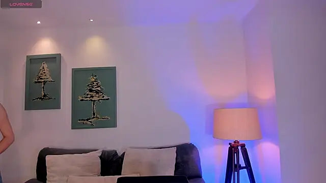 JuanitaClay online show from September 15, 12:57 pm