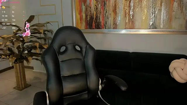 JuanitaClay online show from October 23, 12:44 pm