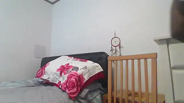 Katiefyi online show from August 3, 11:21 pm