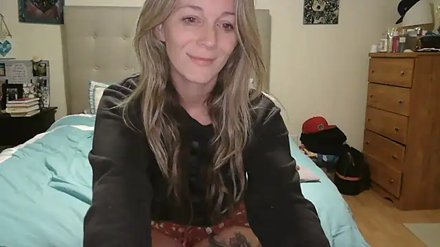Heyitsmee33 online show from May 6, 10:08 am