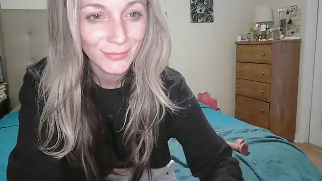 Heyitsmee33 online show from October 22, 11:26 am