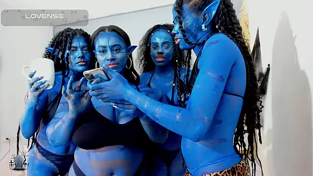 NatashaEgnath online show from October 31, 12:09 pm