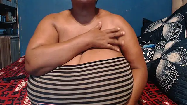 CUTEFIRMMELONSS online show from February 27, 7:46 pm