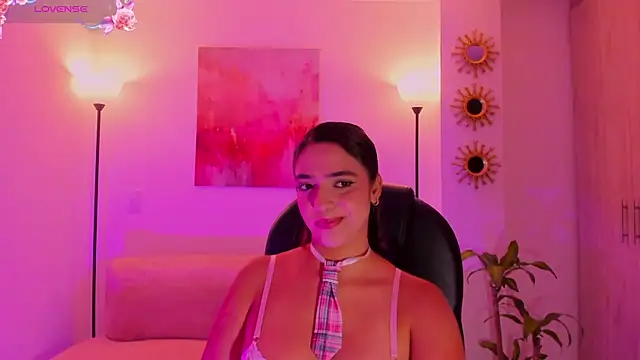 MariamRivera  online show from September 26, 11:34 pm