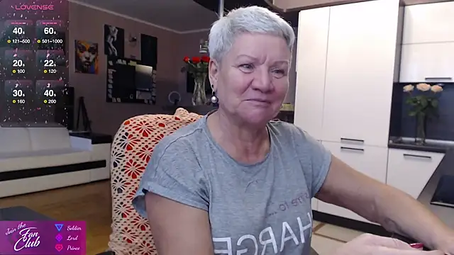 Snapshot of roxana_brooks chatting on October 9, 3:05 pm roxana brooks online show from October 9, 3:05 pm