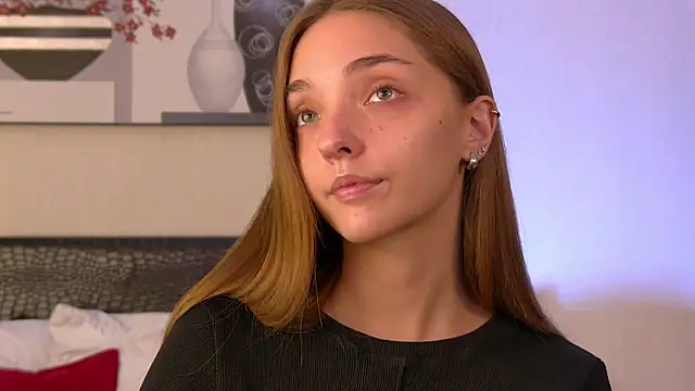 VirginieCruz online show from October 23, 5:57 am