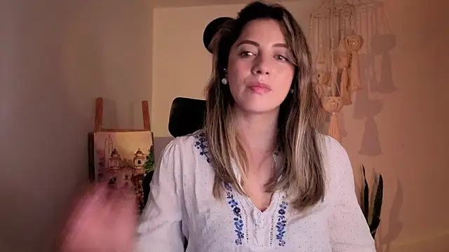 Snapshot of Mala_Bad chatting on October 6, 4:56 pm Mala Bad online show from October 6, 4:56 pm