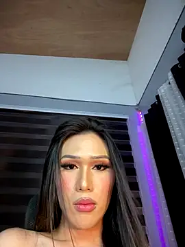 louren miles online show from October 24, 2:57 pm