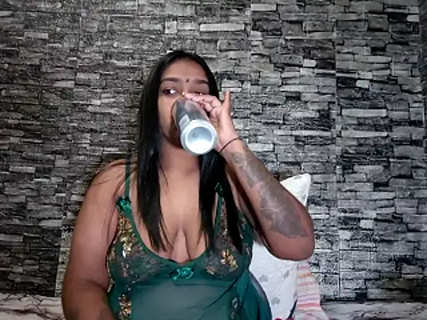 Xindias fantasyX online show from April 30, 9:08 pm