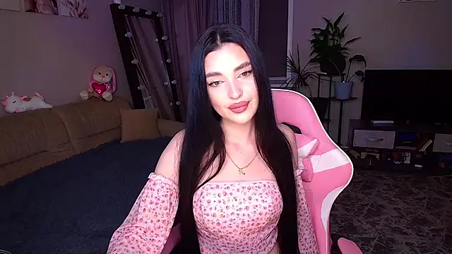 Snapshot of __Malika__ chatting on October 22, 2:44 pm Malika online show from October 22, 2:44 pm