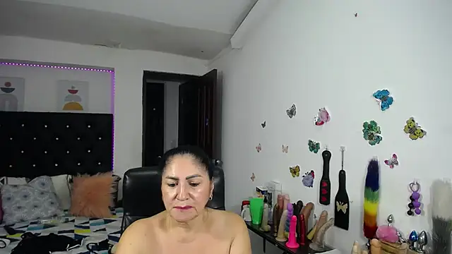 mature bigboobs10 online show from June 21, 9:35 am