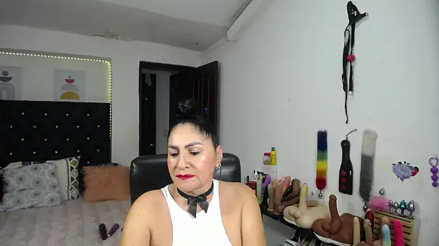mature bigboobs10 online show from July 28, 4:54 am