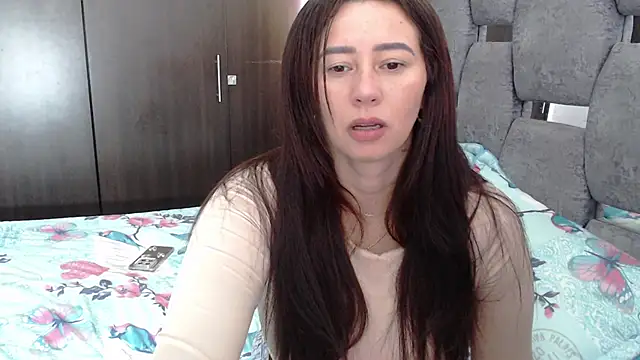 sara hott 1 online show from July 9, 3:36 pm