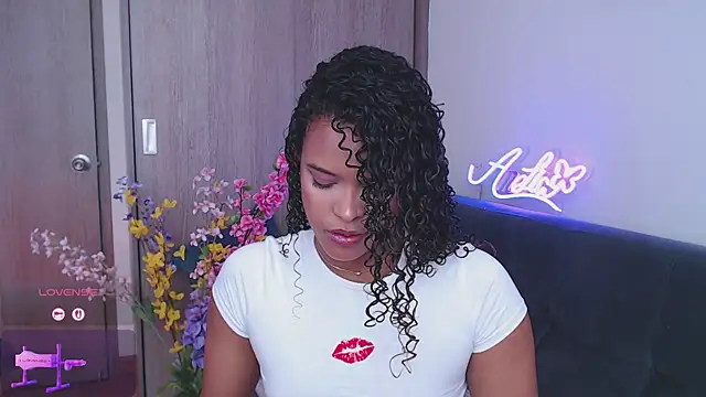 Amelia bss online show from November 10, 1:28 pm