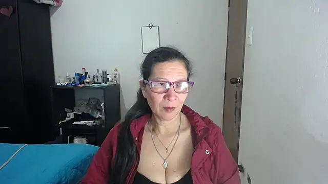 latin49 online show from October 29, 4:06 am